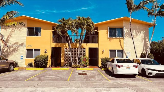 2 of 18 - 1733 Mayo Street #11, Hollywood, FL