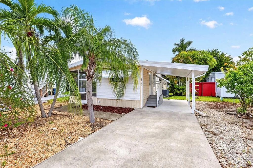 2903 Harbor Lane, Dania Beach