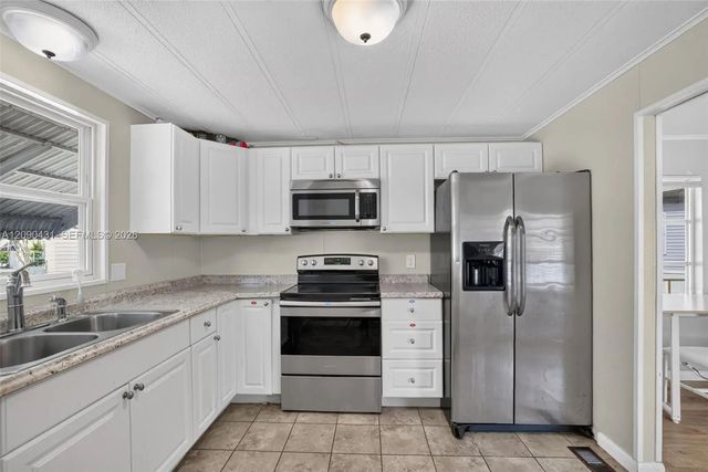 5 of 23 - 2903 Harbor Lane, Dania Beach, FL