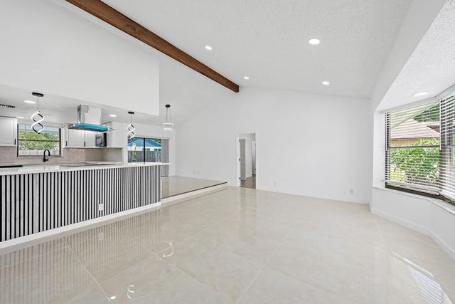 3 of 27 - 1633 Woods Bend Road, West Palm Beach, FL