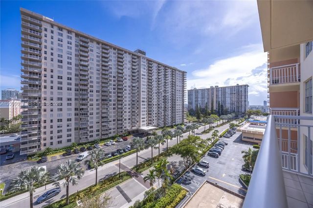 3 of 32 - 251 174th Street #812, Sunny Isles Beach, FL