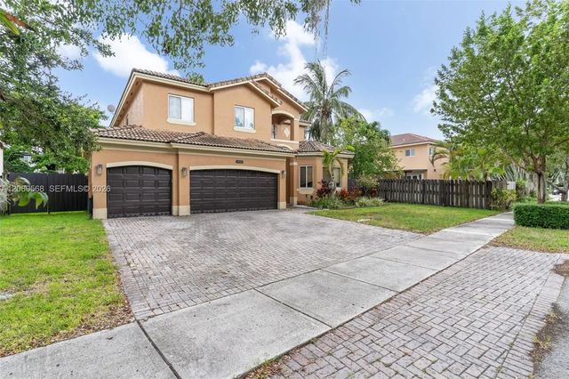 2 of 32 - 1922 Se 22nd Court, Homestead, FL