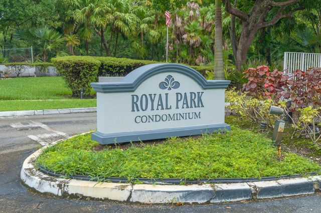 4 of 27 - 101 Royal Park Drive #1c, Oakland Park, FL