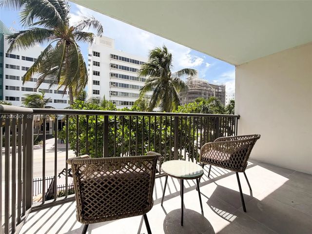4 of 21 - 1800 Collins Avenue #3b, Miami Beach, FL
