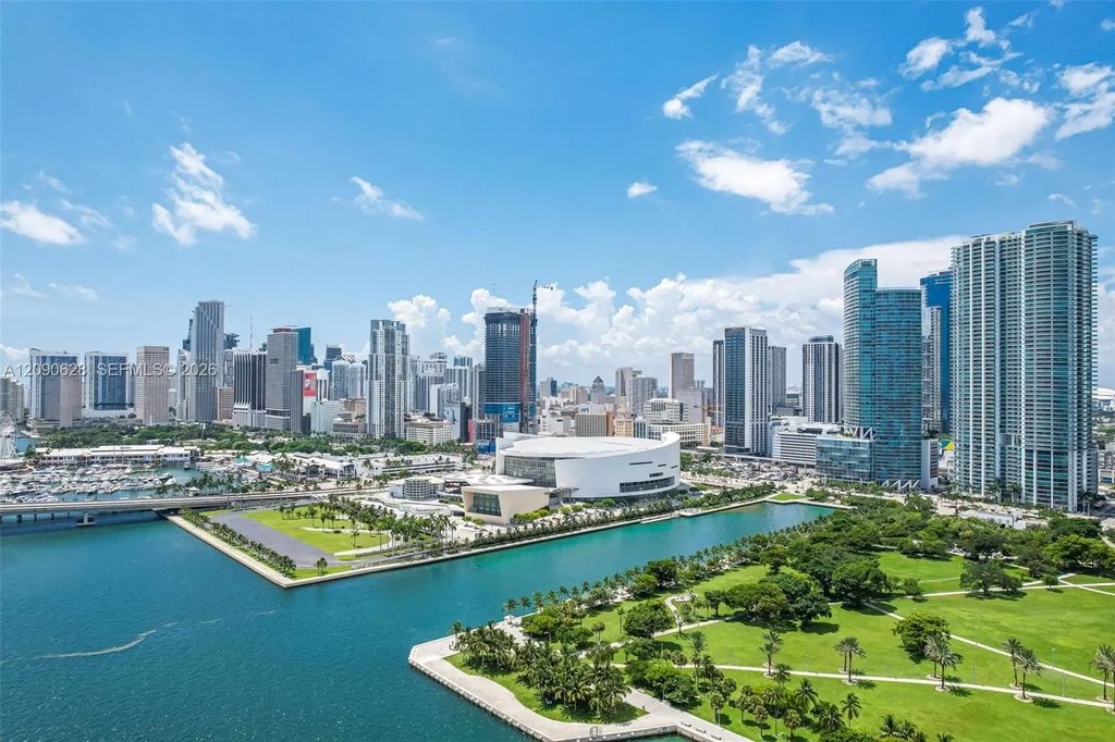 900 Biscayne Boulevard #4412, Miami