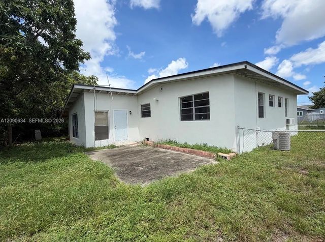 2 of 7 - 16810 Nw 7th Ave Road, Miami Gardens, FL