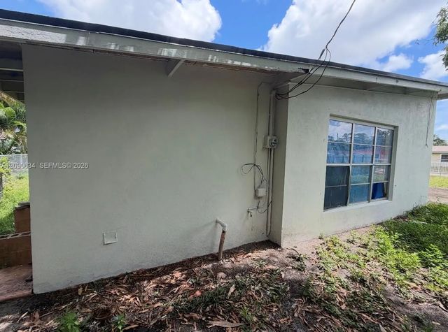 5 of 7 - 16810 Nw 7th Ave Road, Miami Gardens, FL