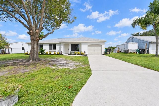 2 of 36 - 1697 Se Burgundy Lane, Port St. Lucie, FL