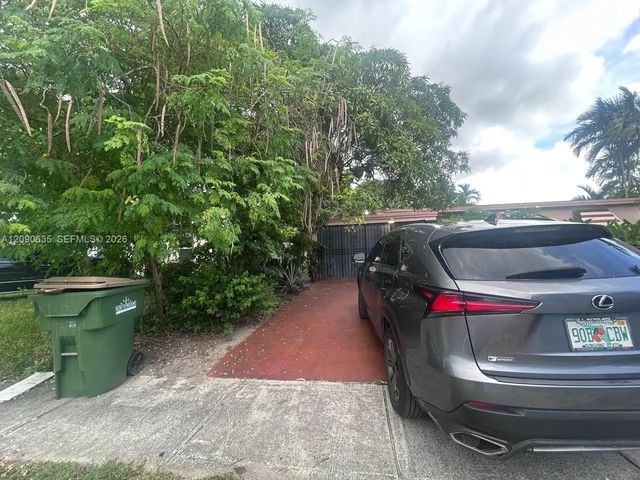 3 of 35 - 105 Nw 122nd Street, North Miami, FL