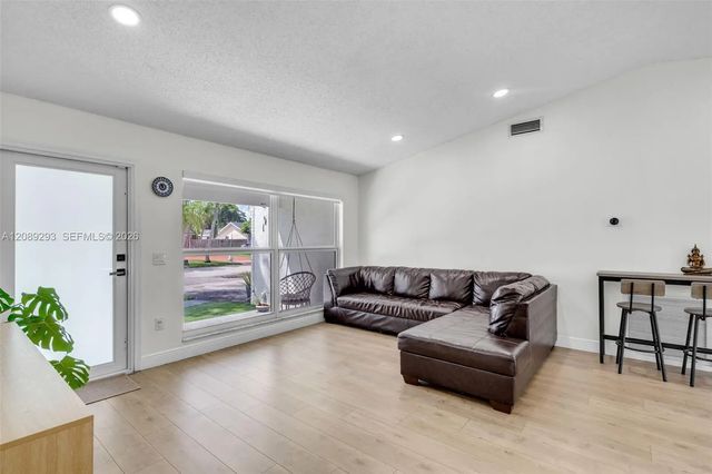 5 of 33 - 8531 Nw 8th Street, Pembroke Pines, FL