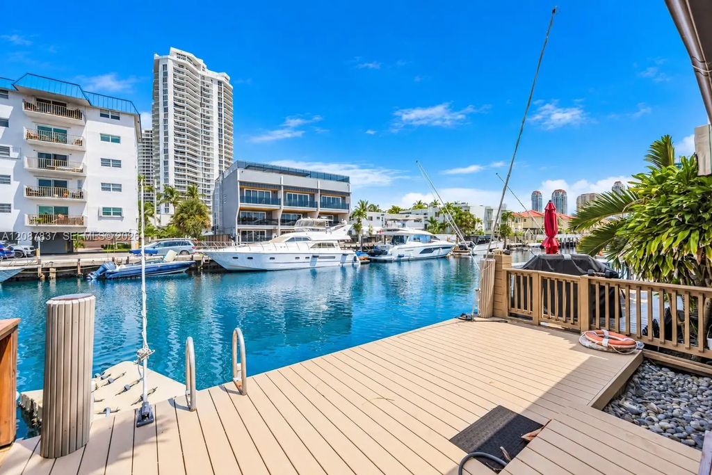3805 Ne 170th Street #a-6, North Miami Beach