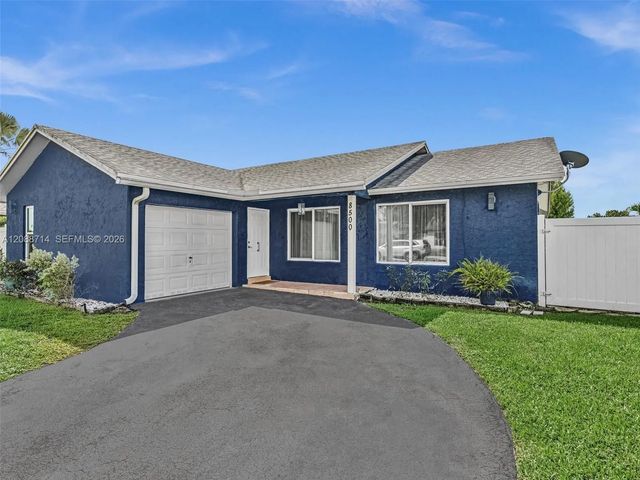 8500 Nw 7th Street, Pembroke Pines