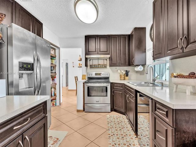 5 of 55 - 8500 Nw 7th Street, Pembroke Pines, FL