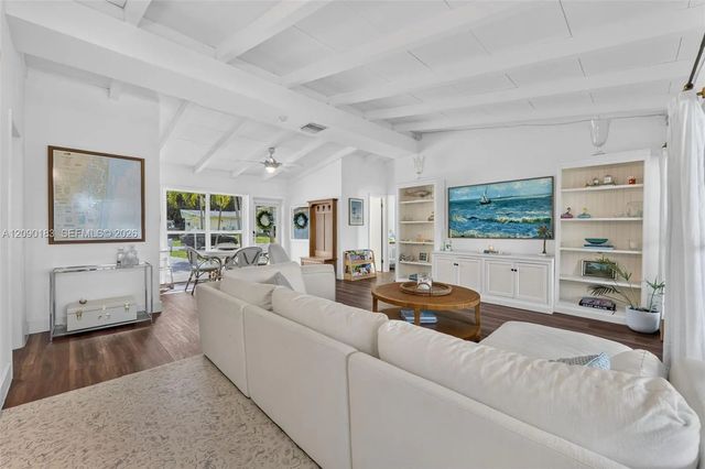 3 of 33 - 2513 Flamingo Lane, Fort Lauderdale, FL