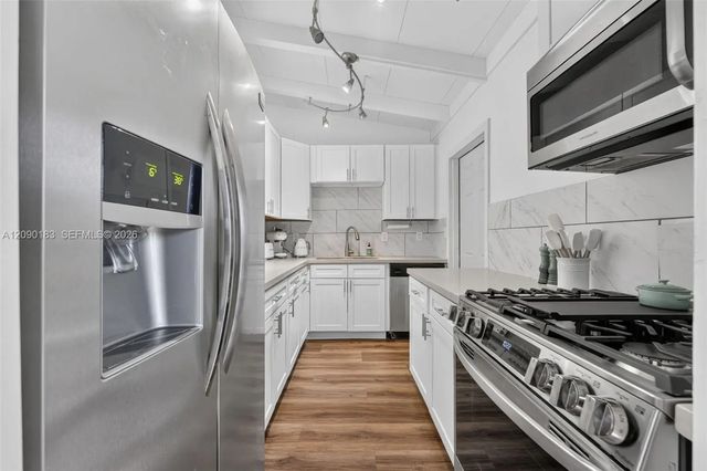 5 of 33 - 2513 Flamingo Lane, Fort Lauderdale, FL
