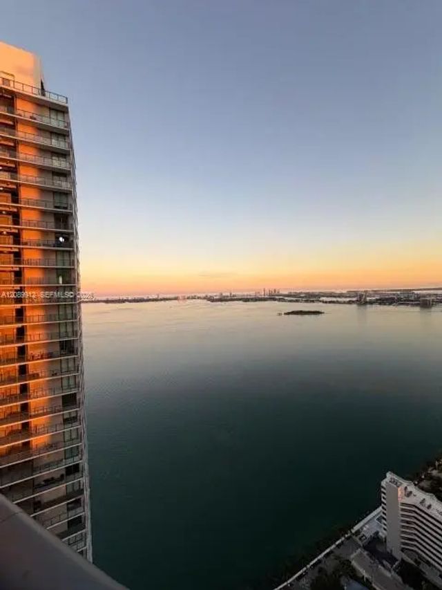 650 Ne 32nd Street #4406, Miami