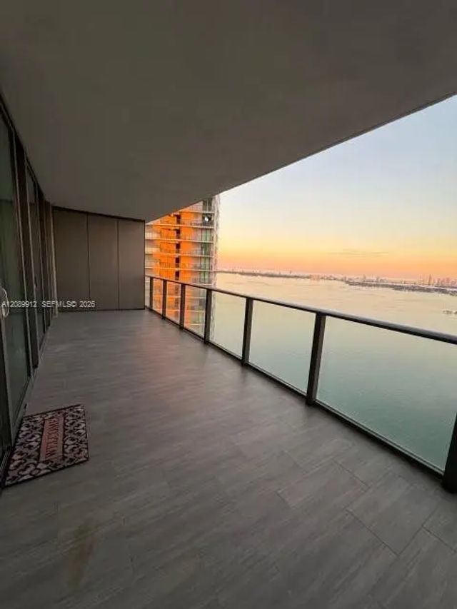 2 of 18 - 650 Ne 32nd Street #4406, Miami, FL