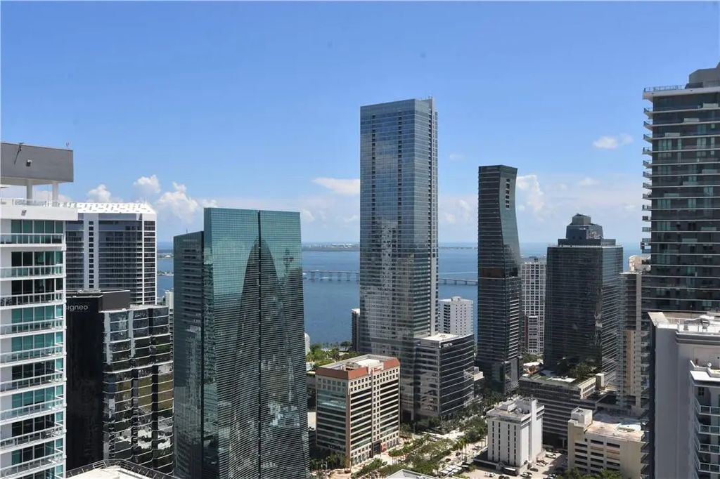 1100 S Miami Avenue #2204, Miami