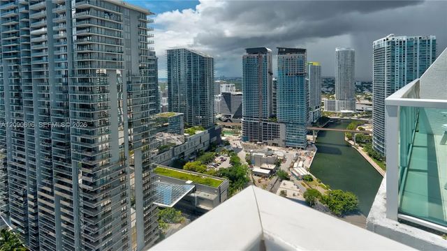 4 of 38 - 41 Se 5th Street #2212, Miami, FL