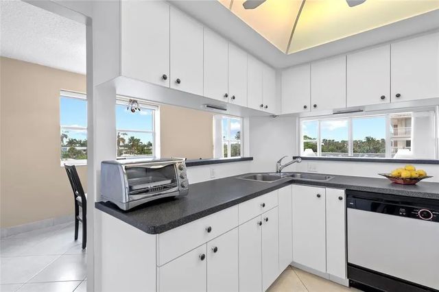 3 of 41 - 4010 Galt Ocean Drive #312, Fort Lauderdale, FL