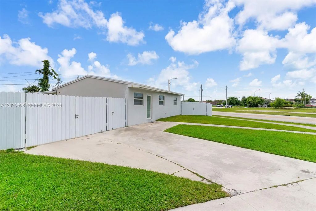 22365 Sw 112th Court, Miami