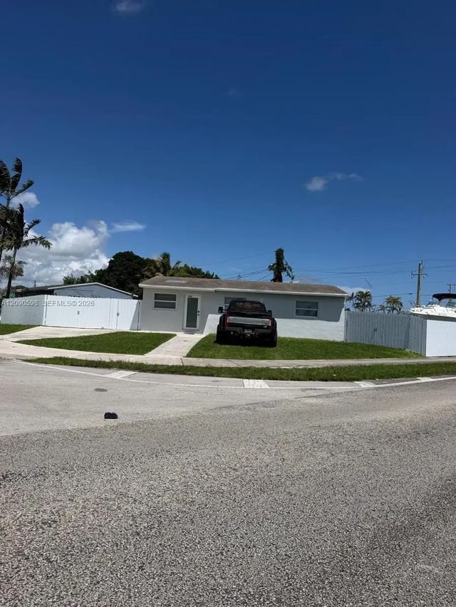 3 of 4 - 22365 Sw 112th Court, Miami, FL