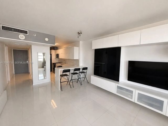 N/A, Miami Beach