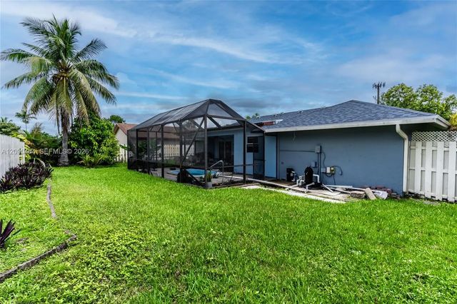 5 of 24 - 6990 Nw 23rd Street, Margate, FL