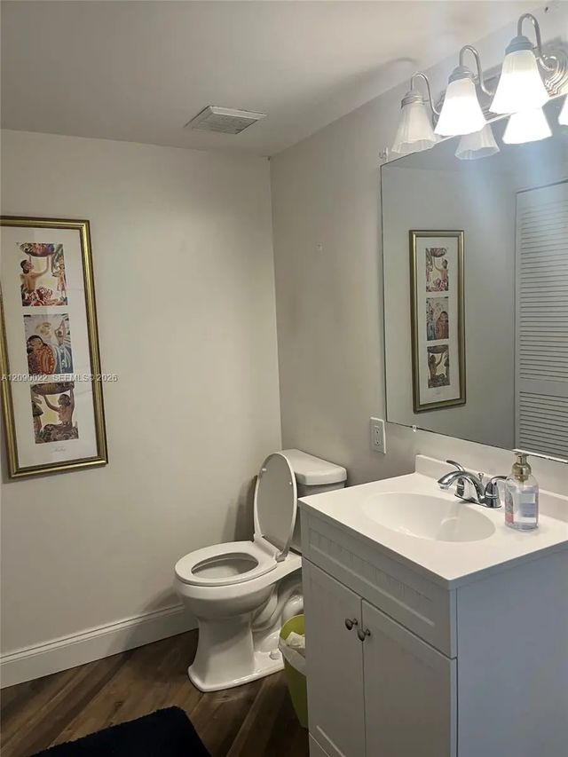 3 of 19 - 4386 Hazel Avenue #c, Palm Beach Gardens, FL