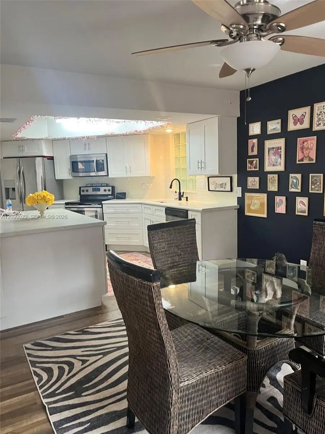 4 of 19 - 4386 Hazel Avenue #c, Palm Beach Gardens, FL