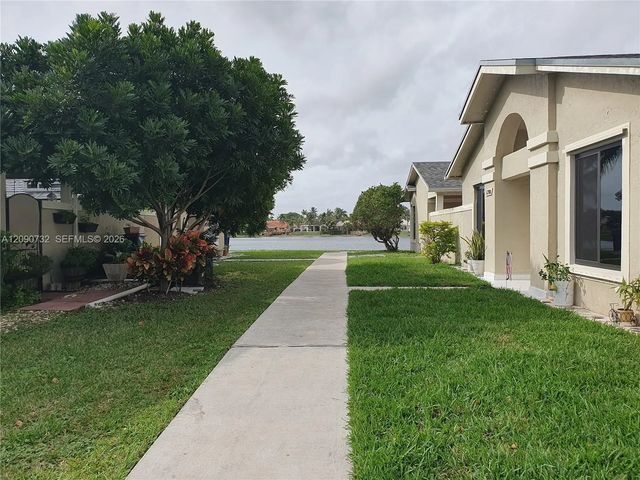 2 of 48 - 6702 Sw 152nd Place, Miami, FL