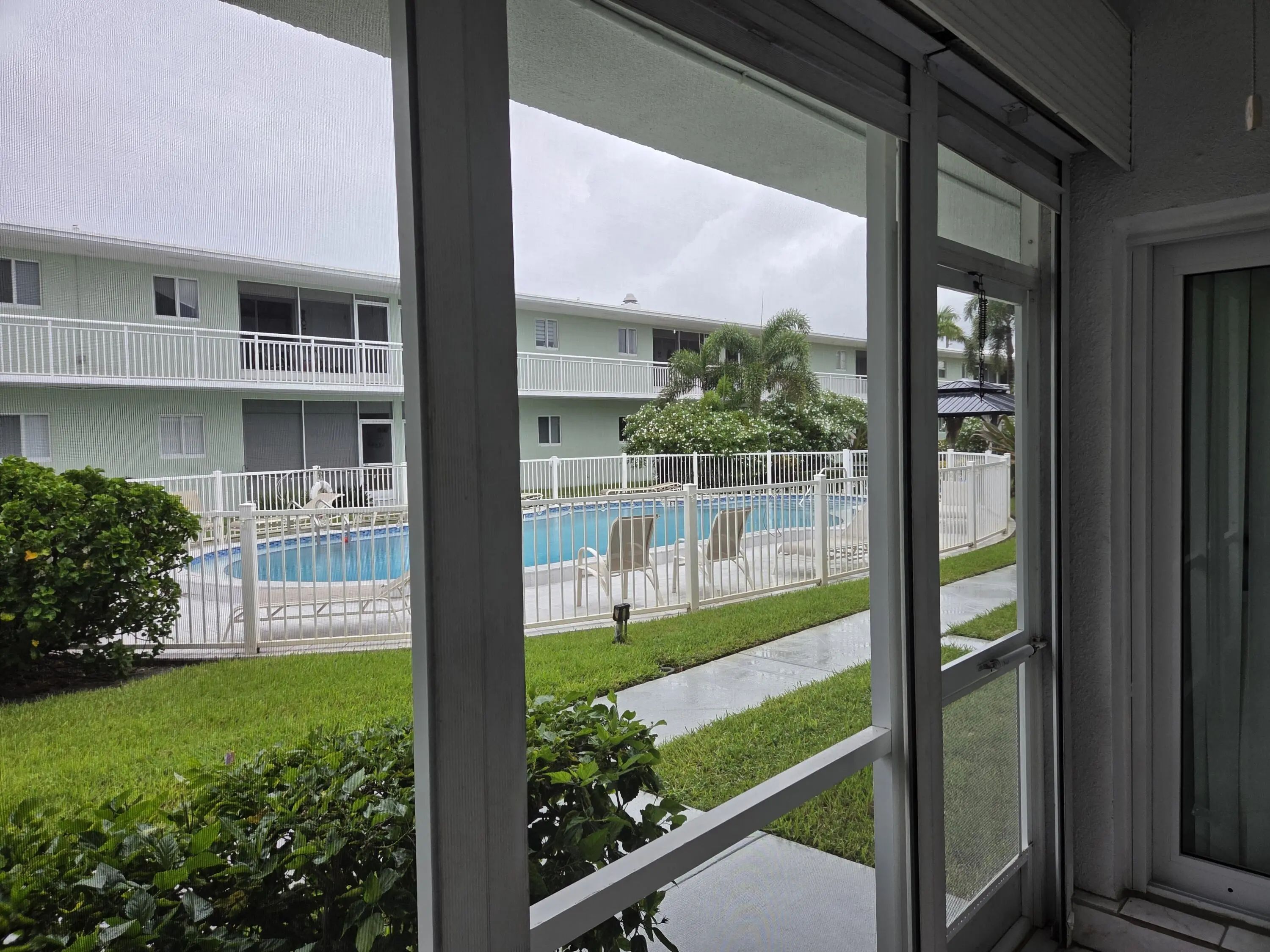 2100 Ne 38th Street #110, Lighthouse Point