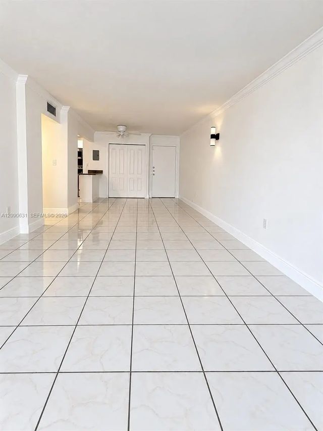 2 of 19 - 816 Nw 87th Avenue #203, Miami, FL