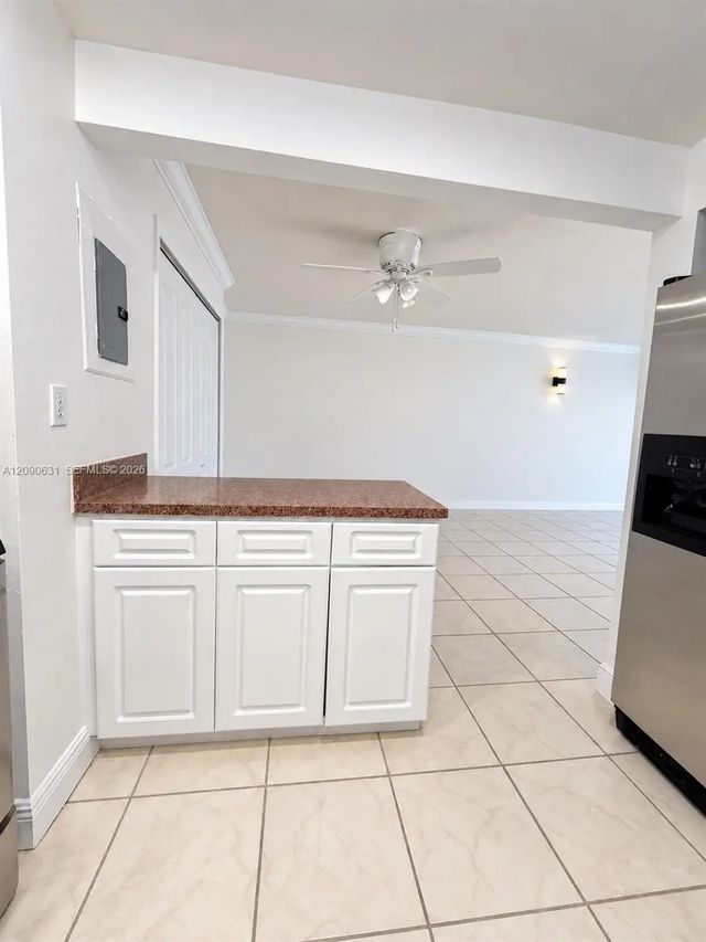 4 of 19 - 816 Nw 87th Avenue #203, Miami, FL
