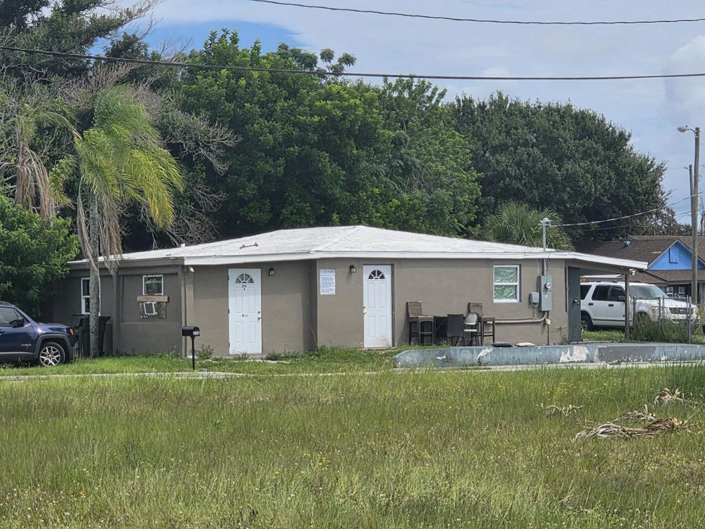 916 N 10th Street, Fort Pierce
