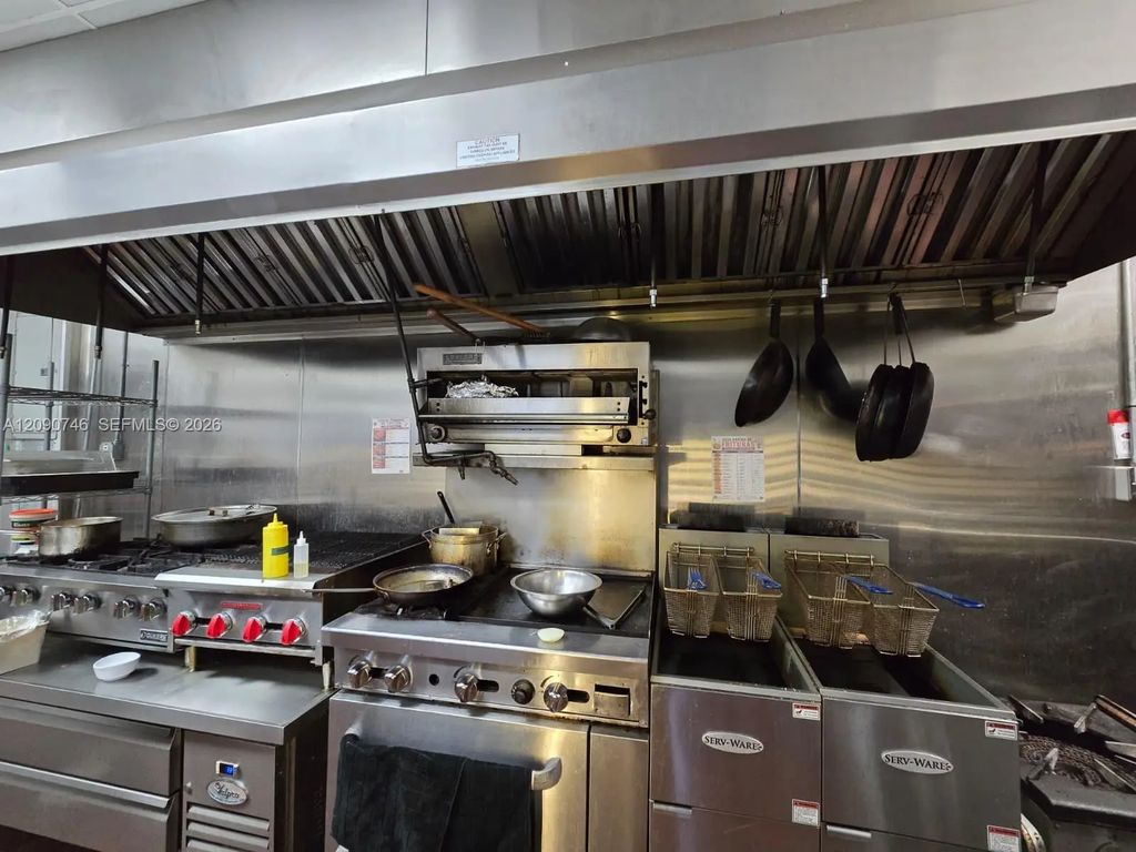 Turnkey Restaurant For Sale In Hialeah Fully Equip, Hialeah
