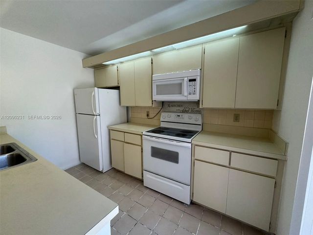 5 of 32 - 719 Mill Valley Place #719, West Palm Beach, FL