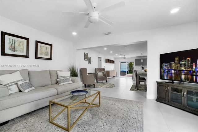 617 Nw 30th Court, Wilton Manors