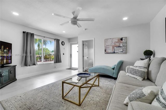 2 of 36 - 617 Nw 30th Court, Wilton Manors, FL
