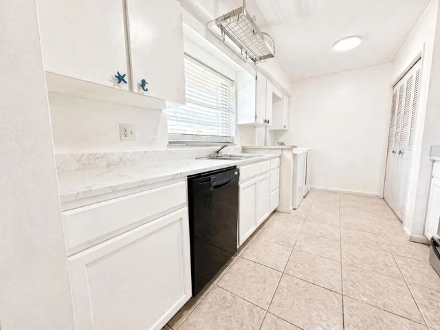 2 of 19 - 4725 Se Teri Place, Stuart, FL