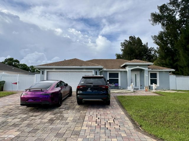 3 of 35 - 3941 Tropical Way, Palm Springs, FL