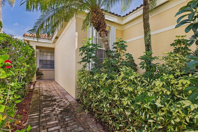 2 of 33 - 7032 Cataluna Circle, Delray Beach, FL