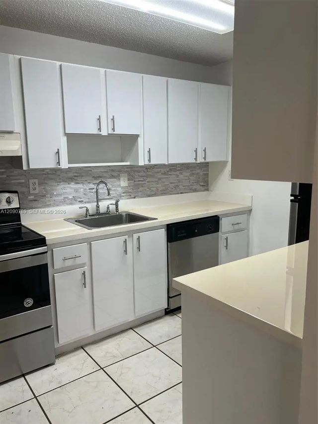20680 Ne 4th Court #206, Miami