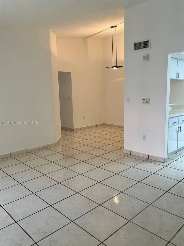 5 of 14 - 20680 Ne 4th Court #206, Miami, FL