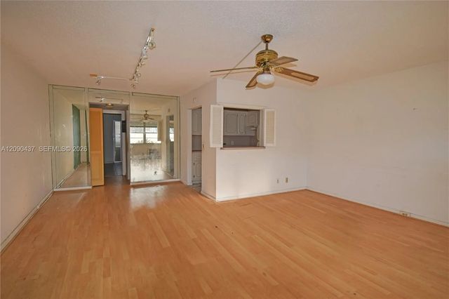 4 of 15 - 167 Oakridge L #167, Deerfield Beach, FL