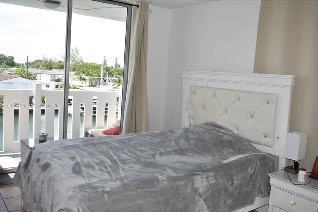 2 of 51 - N/A, Miami Beach, FL