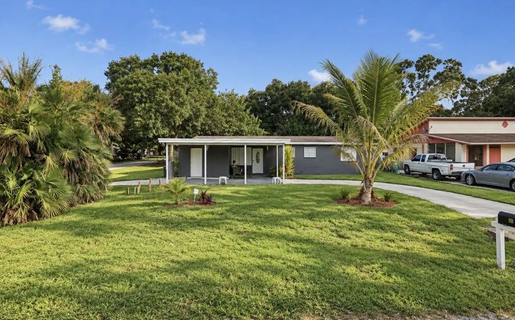 110 N 40th Street, Fort Pierce