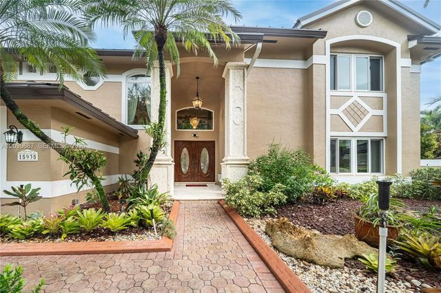 15935 Nw 82nd Court, Miami Lakes