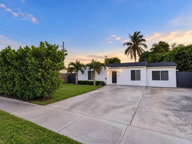 510 Nw 108th Street, Miami