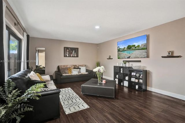 5 of 35 - 8108 Sw 23rd Court #26b, North Lauderdale, FL